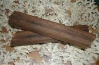 Holzbriketts 8 Eckig mit Loch